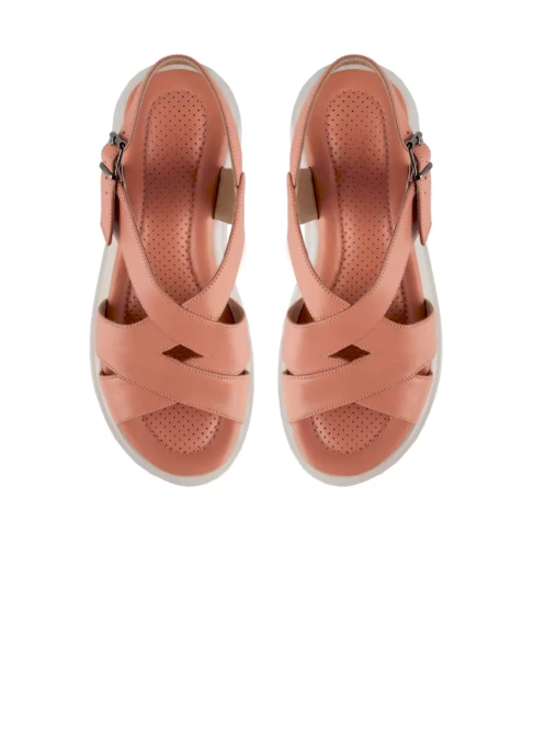 صندل و دمپایی زنانه کروکو