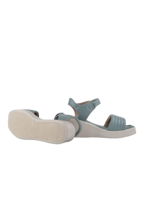 صندل و دمپایی زنانه کروکو