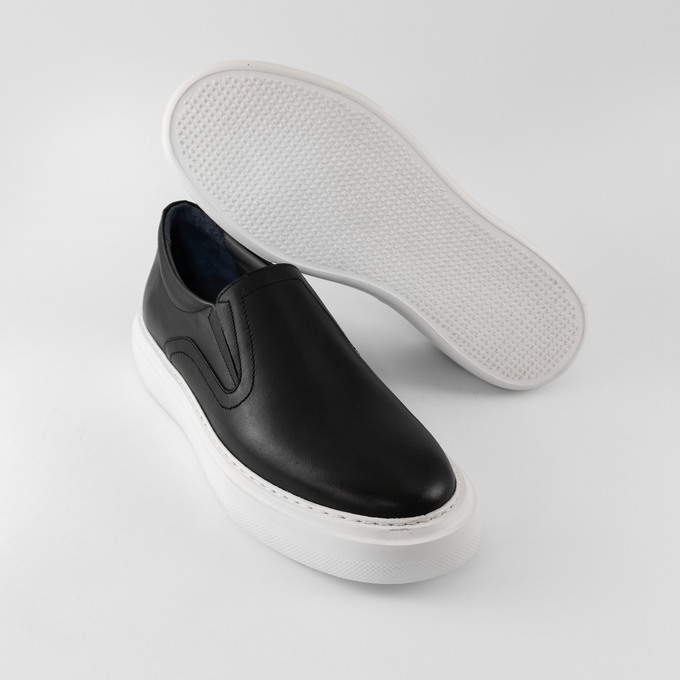 کفش راحتی مردانه منط