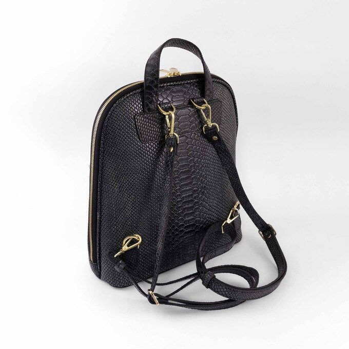 کوله پشتی زنانه منط