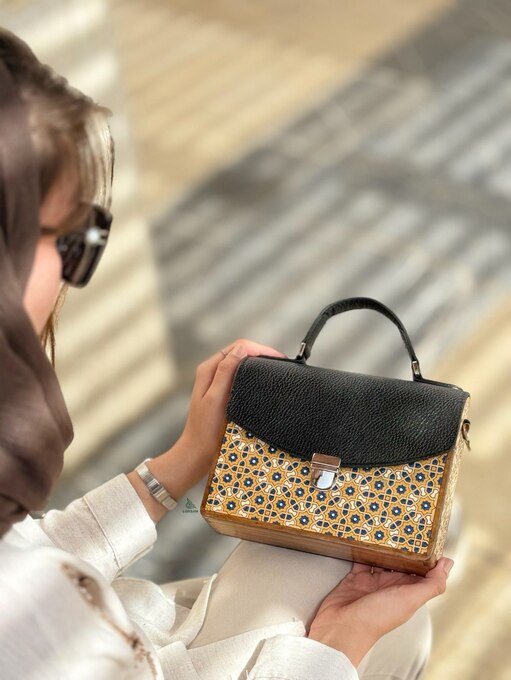 کیف رودوشی زنانه لورسان