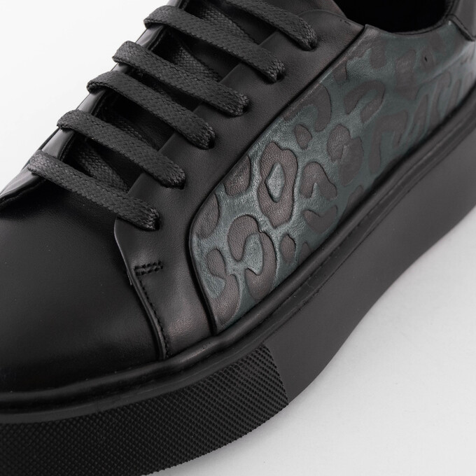 کتانی (اسنیکرز) زنانه منط