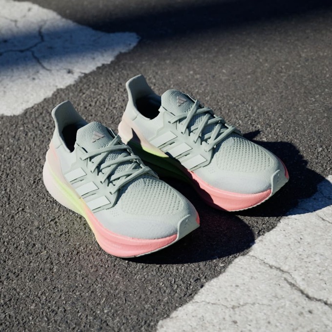 کفش دویدن و پیاده‌روی زنانه ادیداس