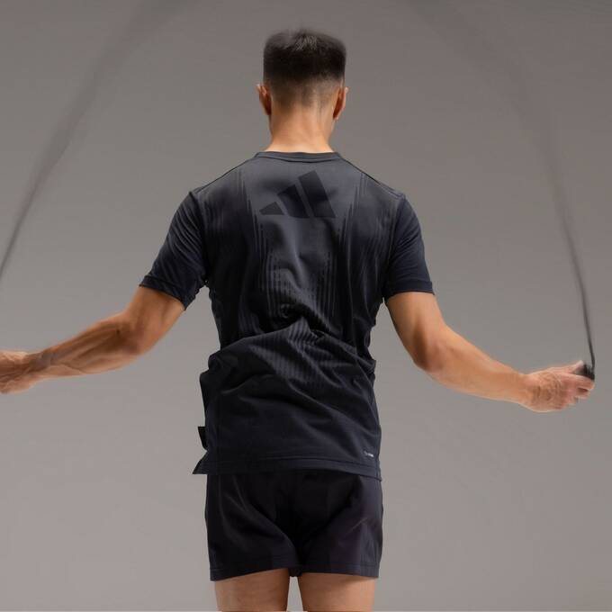 تی شرت ورزشی مردانه ادیداس