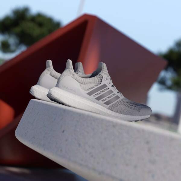 کفش دویدن و پیاده‌روی زنانه ادیداس