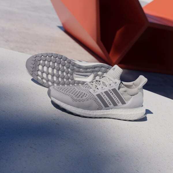 کفش دویدن و پیاده‌روی زنانه ادیداس